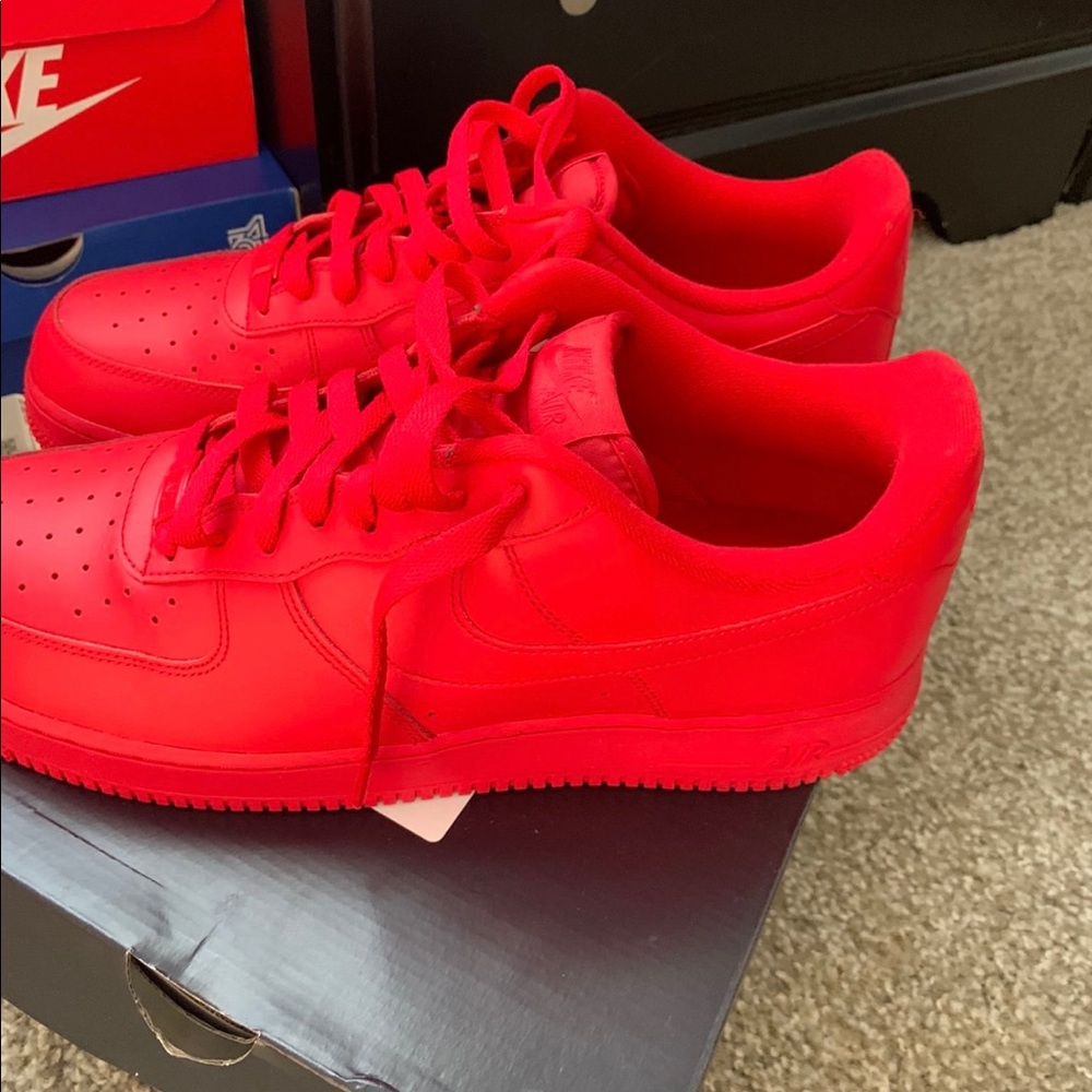 Nike Air Force 1 LV8
